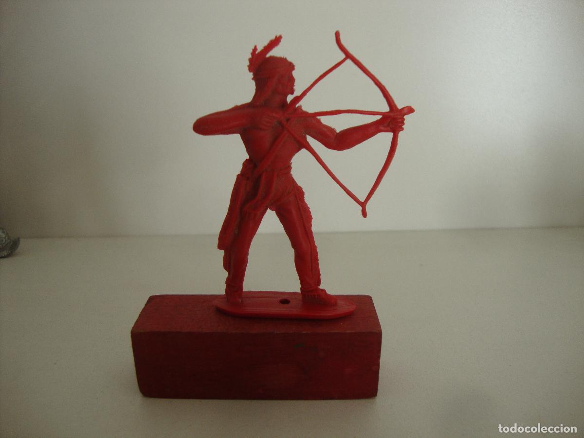 Figuras de goma y PVC: FIGURA PLASTICO COMANSI INDIO - Foto 1