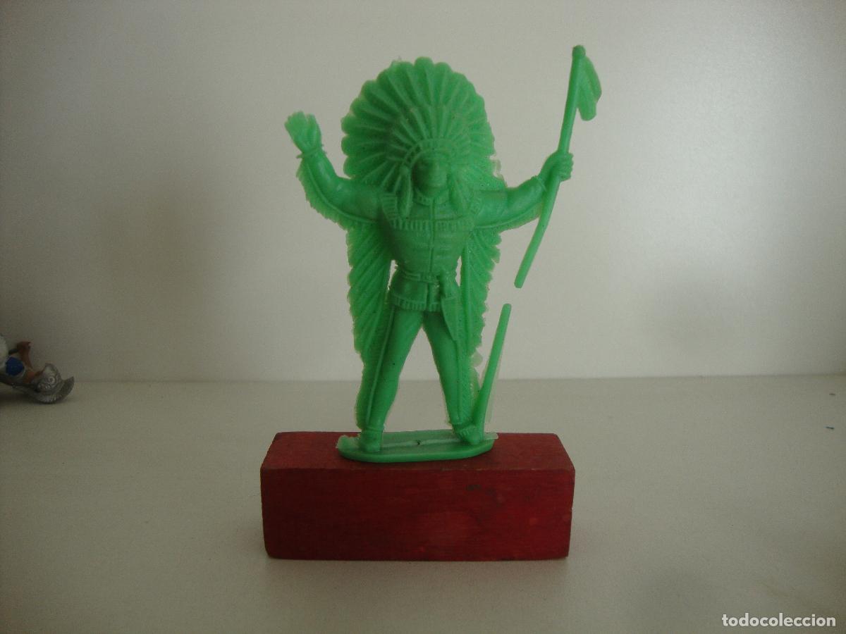 Figuras de goma y PVC: FIGURA PLASTICO COMANSI INDIO - Foto 1