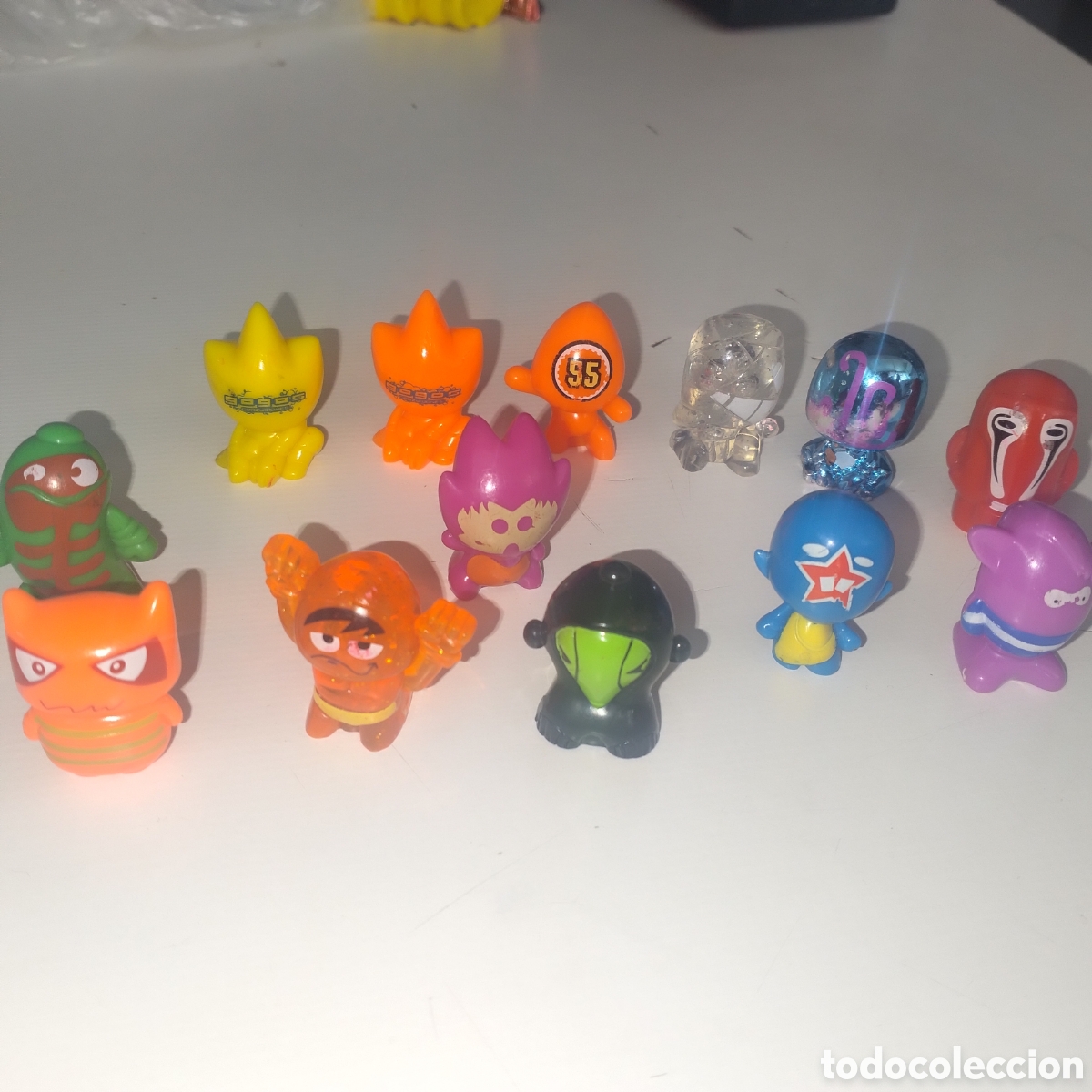 Figuras de goma y PVC: Figuras gogos de pl&aacute;stico - Foto 1