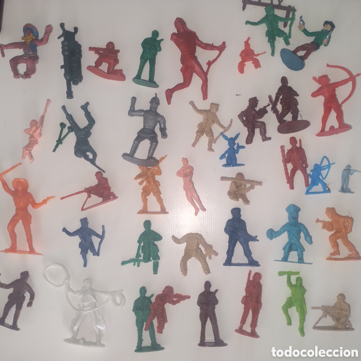Figuras de goma y PVC: Figuritas de pl&aacute;stico mu&ntilde;ecos - Foto 7