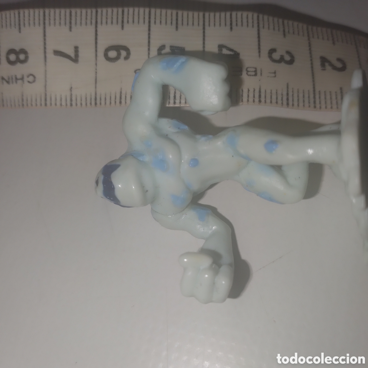 Figuras de goma y PVC: Figura Actimel de Danone - Foto 4