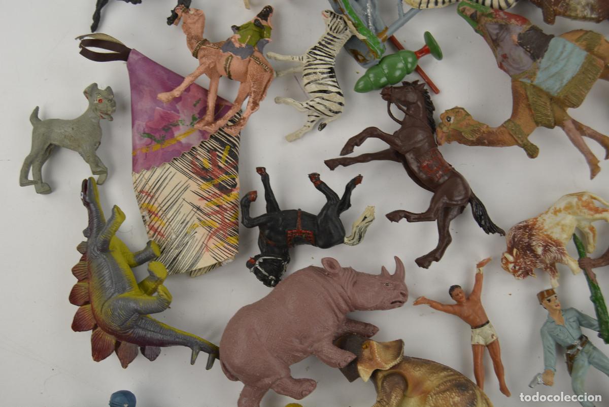 Figuras de goma y PVC: LOTE DE FIGURAS DE PL&Aacute;STICO VARIADAS. 1970S. - Foto 5