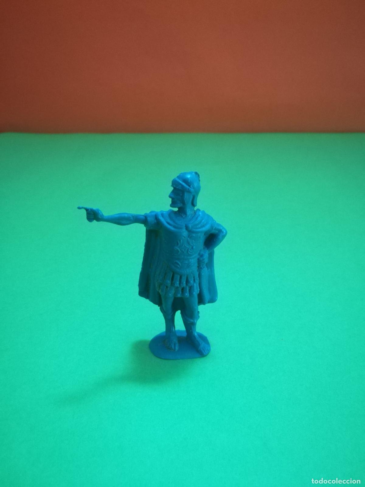 Figuras de goma y PVC: FIGURA DE PLASTICO GENERAL ROMANO - Foto 1