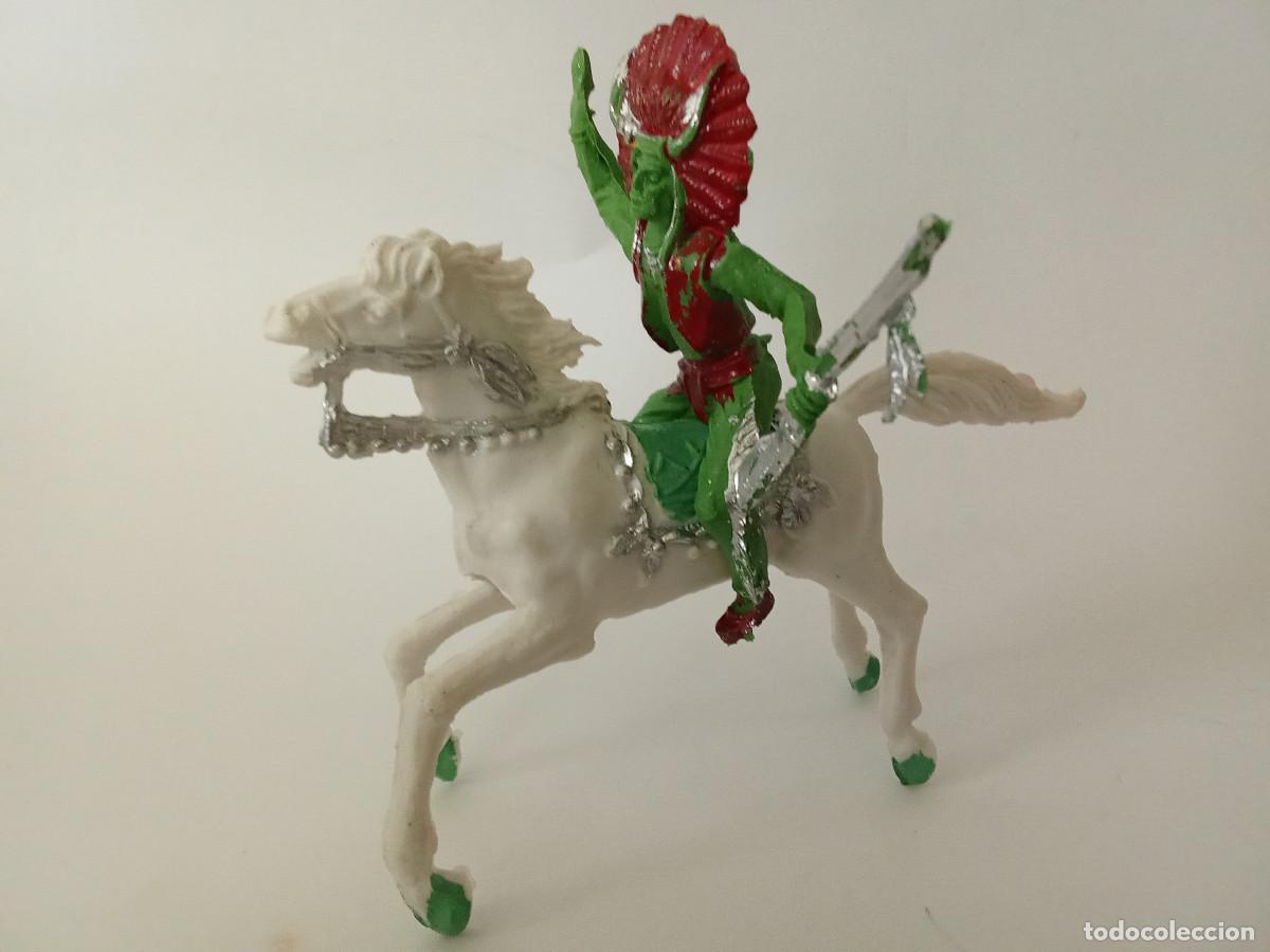 Rubber and PVC Figures: Guerrero indio con caballo Reig&oacute;n a&ntilde;os 60 - 70 sin uso