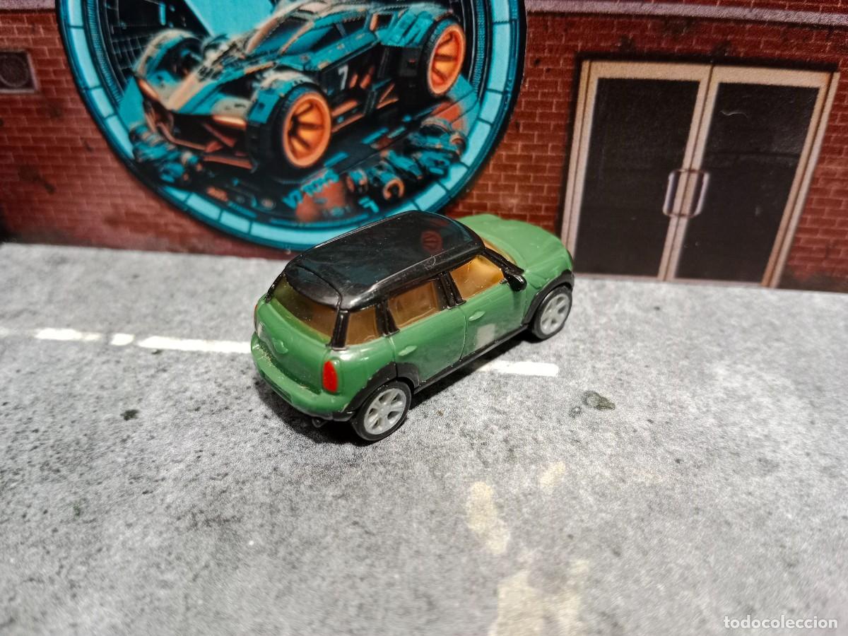 Figuras de goma Kinder: Mini Countryman Kinder - Foto 2