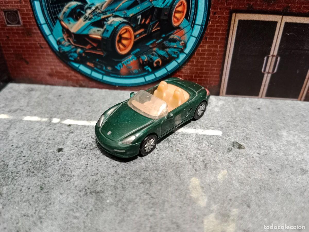 Figuras de goma Kinder: Porsche Boxter Kinder - Foto 1
