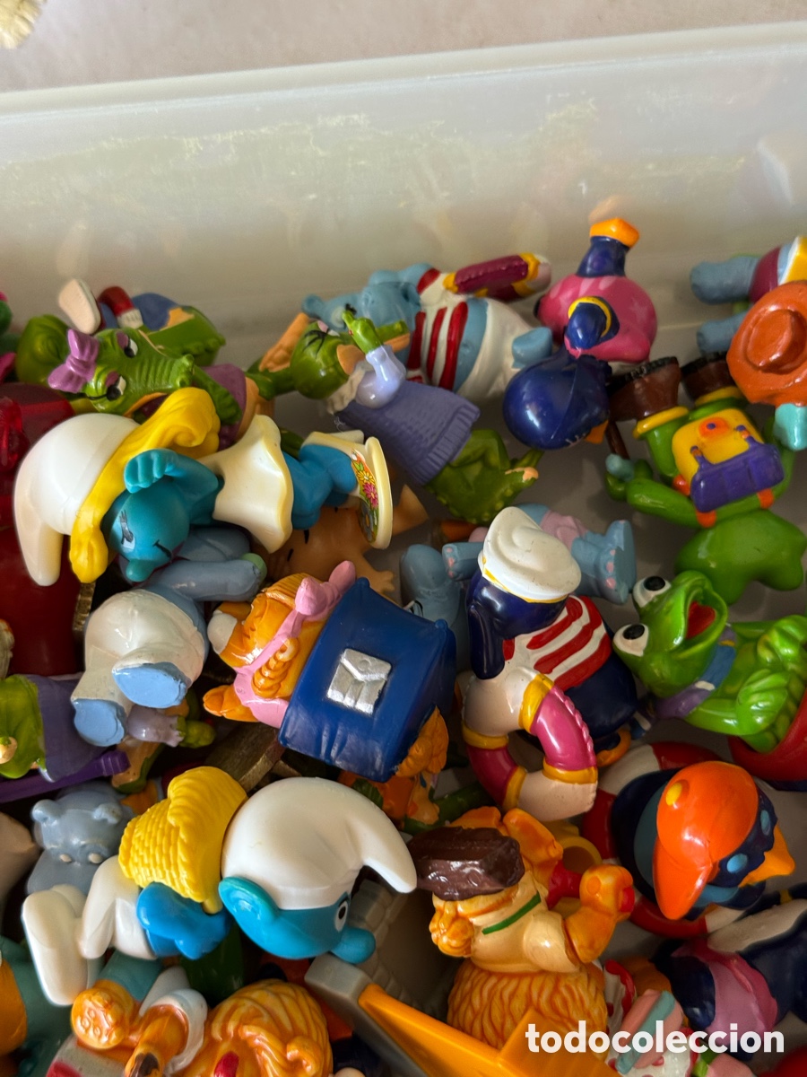 Figuras de goma Kinder: Caja llena de figuras de kinder - Foto 5