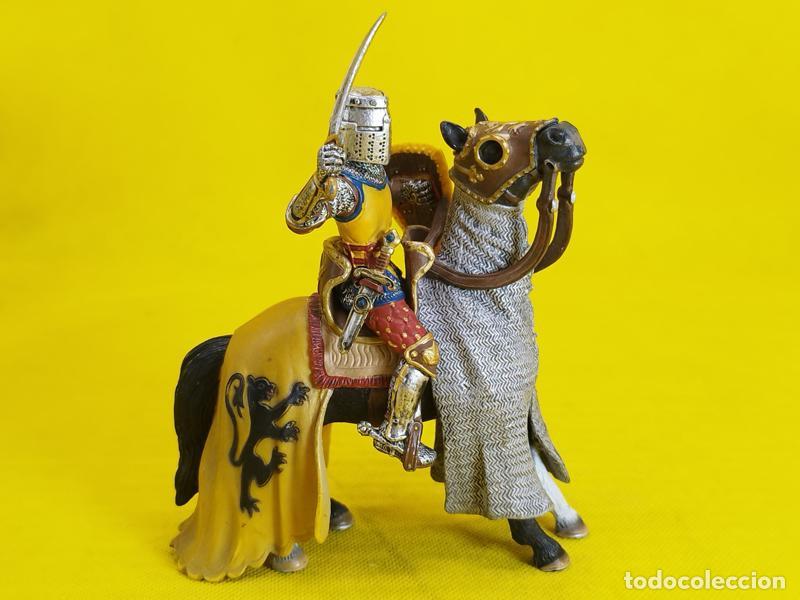 Figuras de goma y PVC: Schleich Caballero a caballo con espada REF 70054 - Foto 4