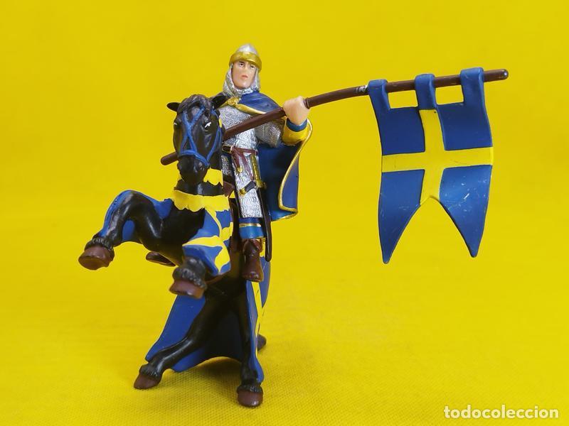 Figurines en Caoutchouc et PVC: Papo caballero medieval con estandarte montado a caballo