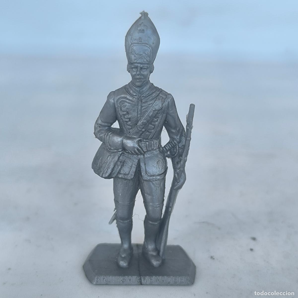 Figuras de Goma y PVC: FIGURA DE PLASTICO, PHOSKITOS, SOLDADOS DEL MUNDO, DUNKIN, CROPAN breta&ntilde;a grenadier british kellogs