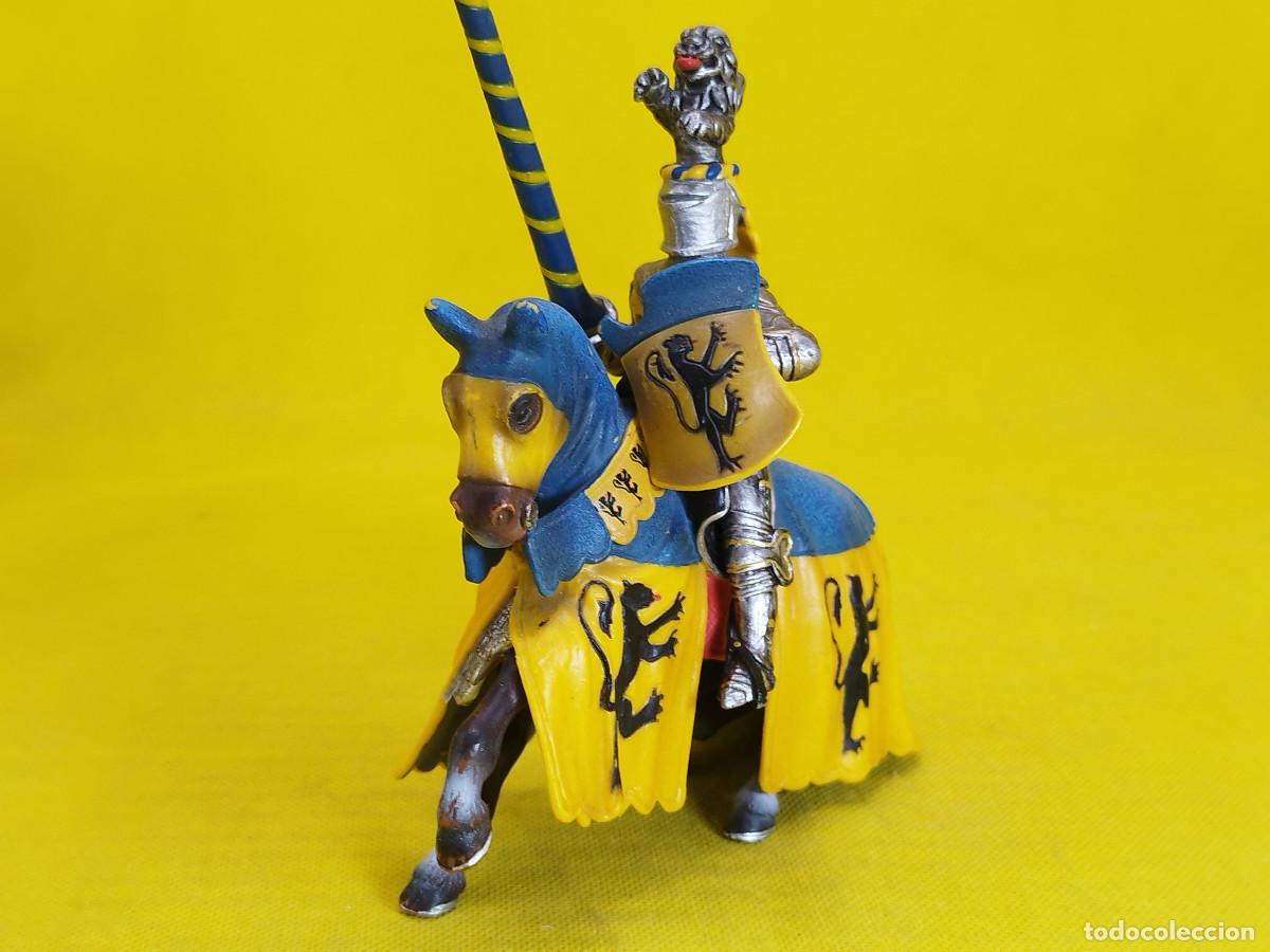 Figuras de goma y PVC: Schleich Caballero de torneo REF 70020 - Foto 3