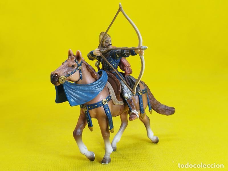 Figuras de goma y PVC: Schleich arquero a caballo REF 70031 - Foto 2