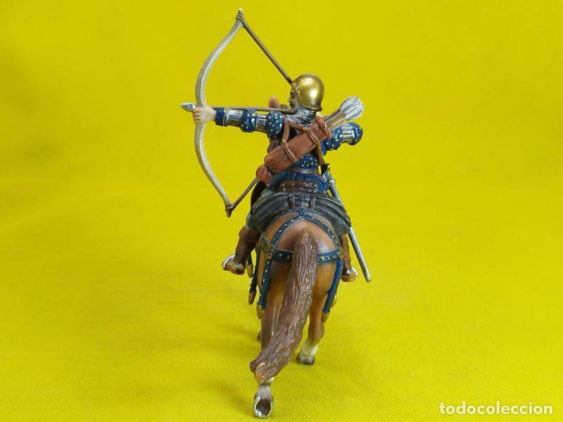 Figuras de goma y PVC: Schleich arquero a caballo REF 70031 - Foto 6