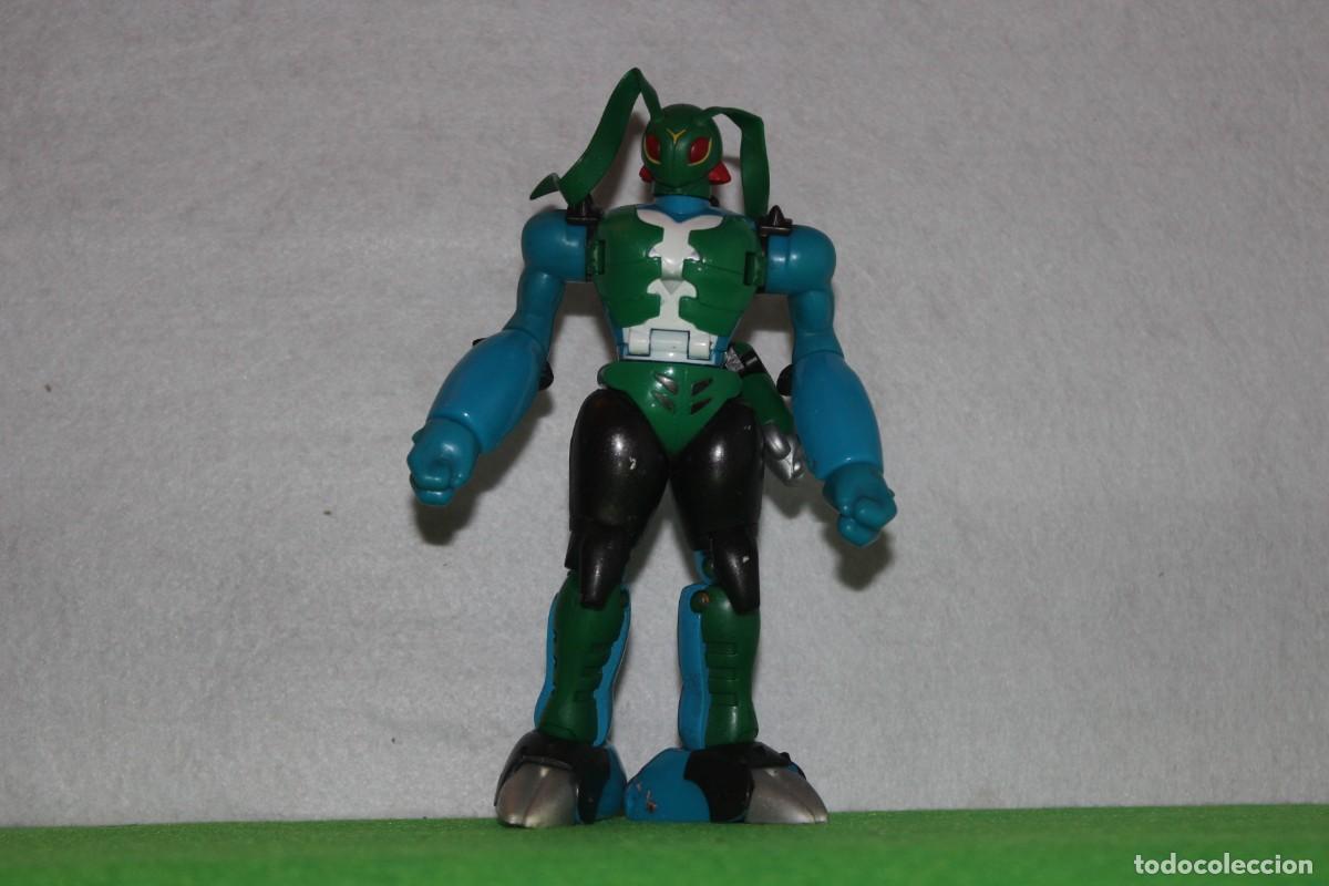 Figuras de goma y PVC: Figura insectoide de Ben 10: Stinkfly transformado - Foto 2