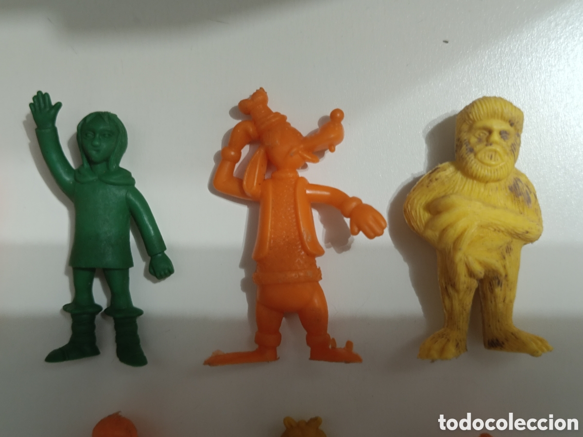 Figuras de goma y PVC: Lote figuras Dunkin pl&aacute;stico - Foto 3