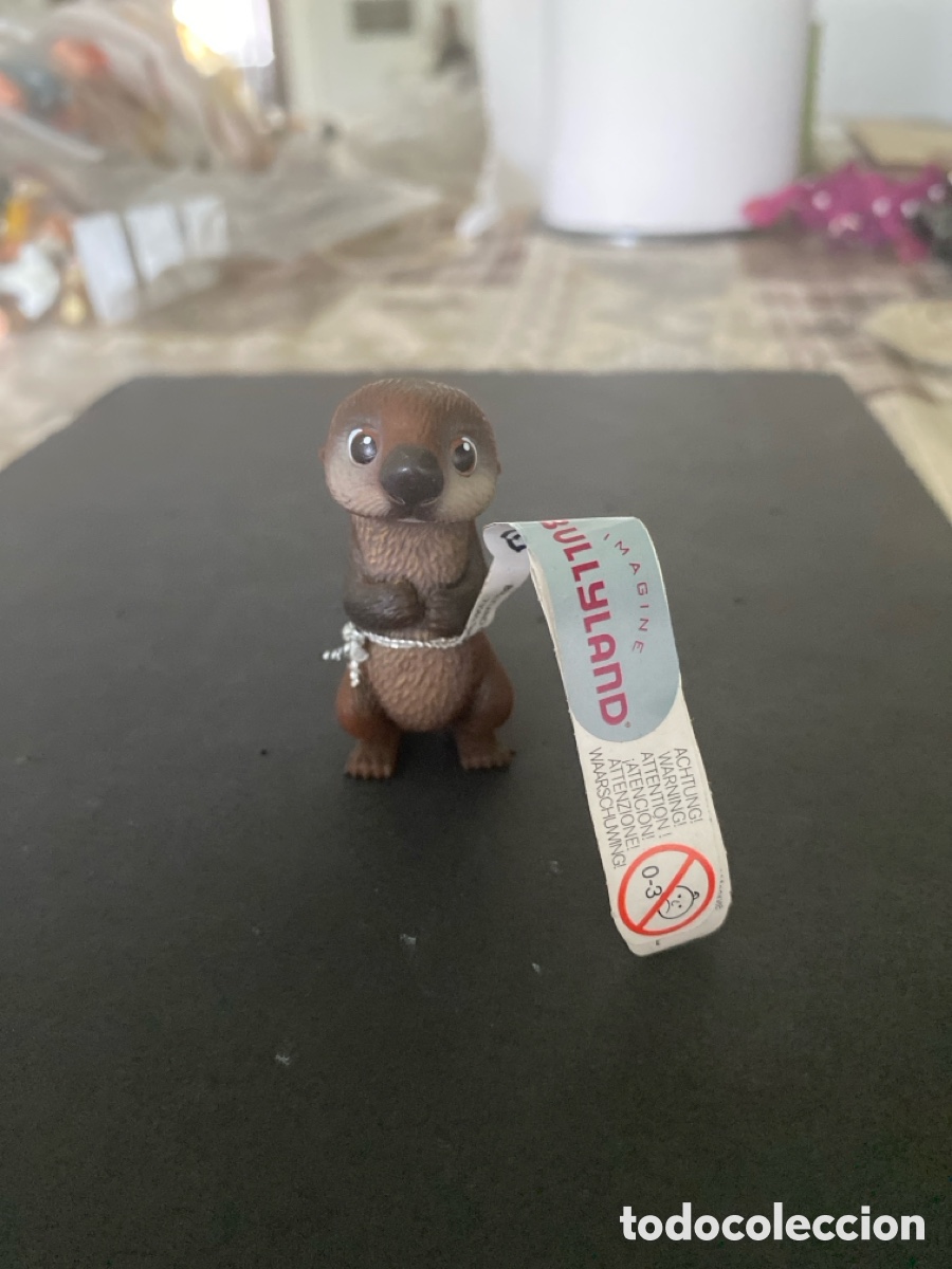 Figuras de goma y PVC: Figura pvc Castor bully - Foto 1