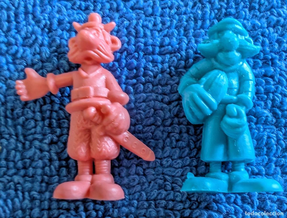 Figuras de goma y PVC: Lote de dos figuras de Asterix - Dunkin - Foto 1
