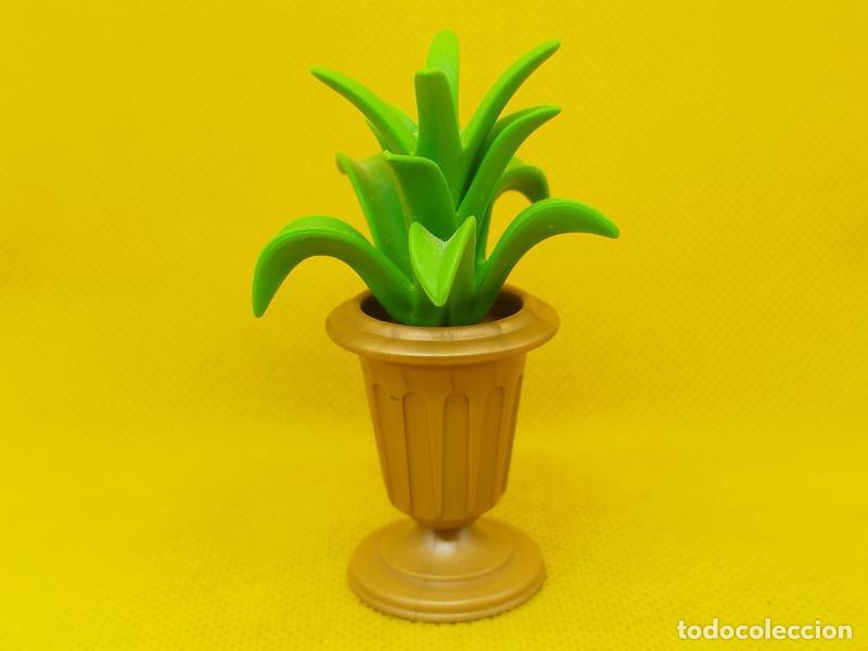 Figuras de goma y PVC: Playmobil Macetero dorado con planta - Foto 1