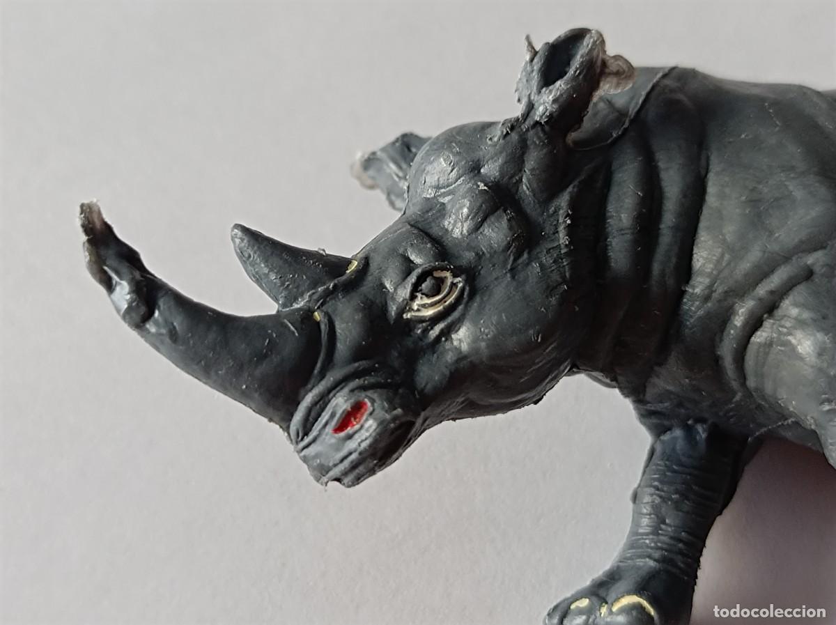 Figuras de goma y PVC: RINOCERONTE DE PL&Aacute;STICO COMANSI - Foto 2
