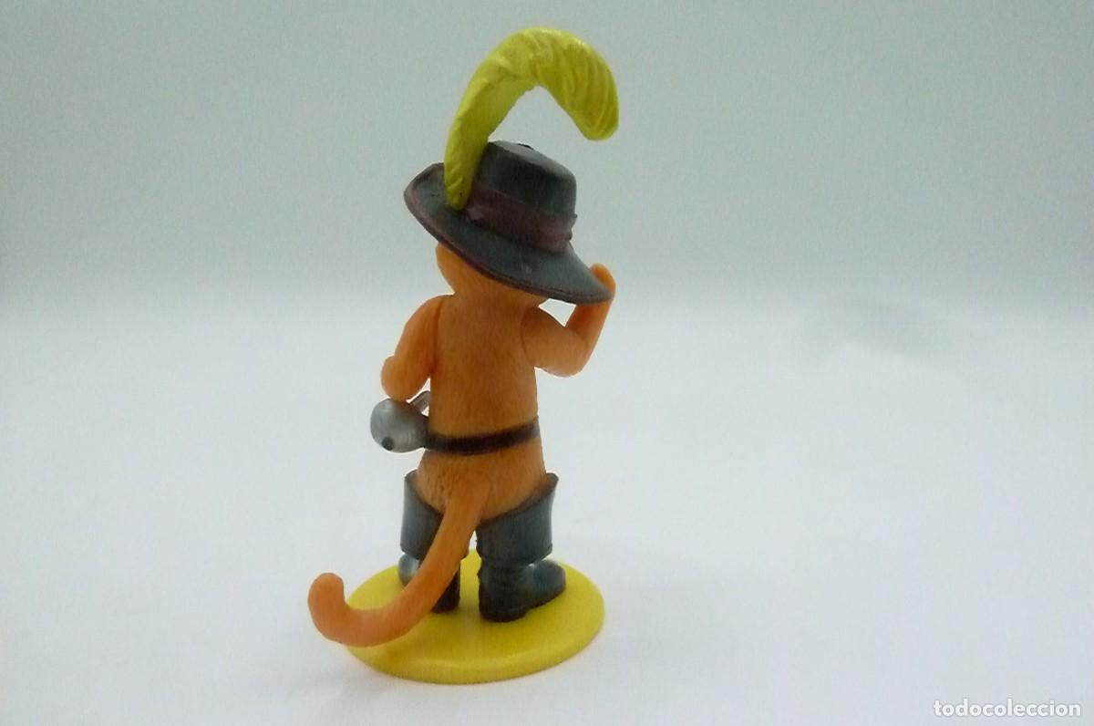 Figuras de goma y PVC: Gato con botas 2011. - Foto 2