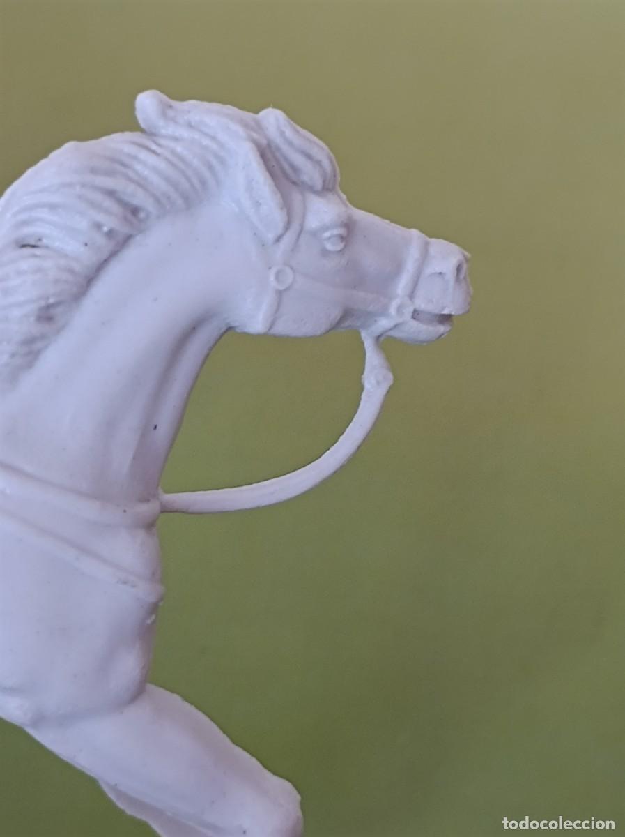 Figuras de goma y PVC: FIGURAS DE PL&Aacute;STICO INDIO A CABALLO LAFREDO - Foto 14