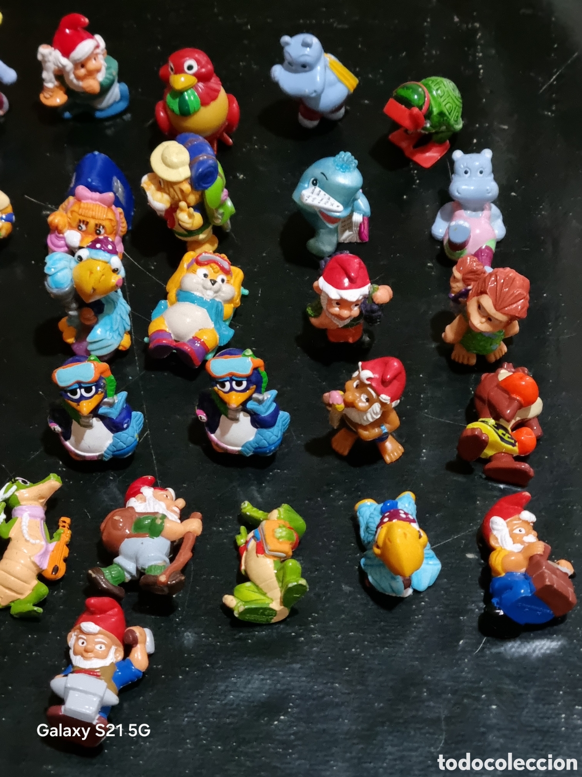 Figuras de goma y PVC: LOTE DE 32 FIGURAS FERRERO - Foto 3