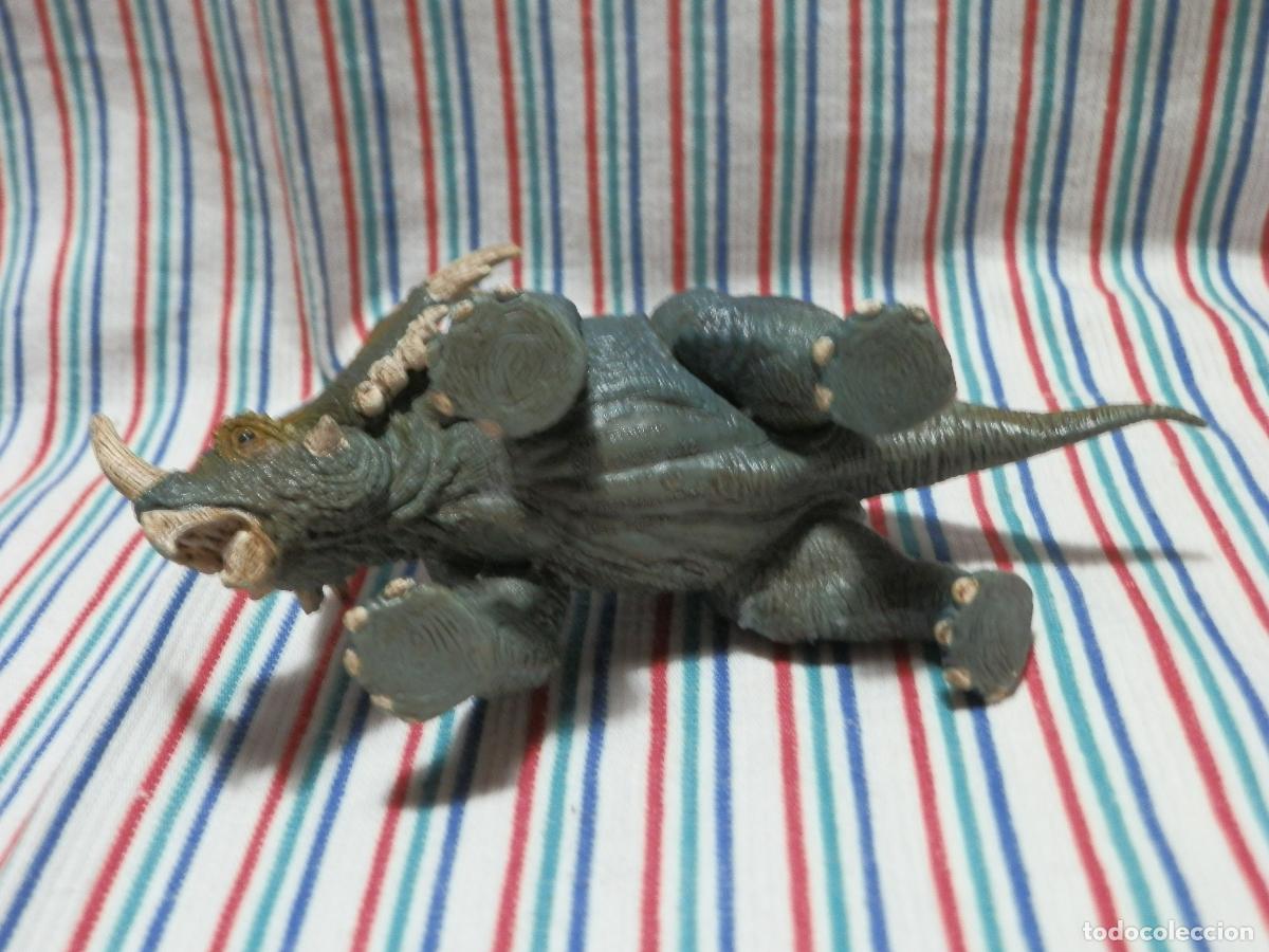 Figuras de goma y PVC: SCHLEICH DINOSAURIO ESTYRACOSAURUS 2012 - Foto 3
