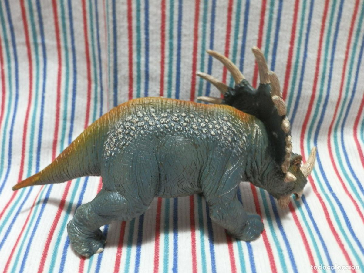 Figuras de goma y PVC: SCHLEICH DINOSAURIO ESTYRACOSAURUS 2012 - Foto 5