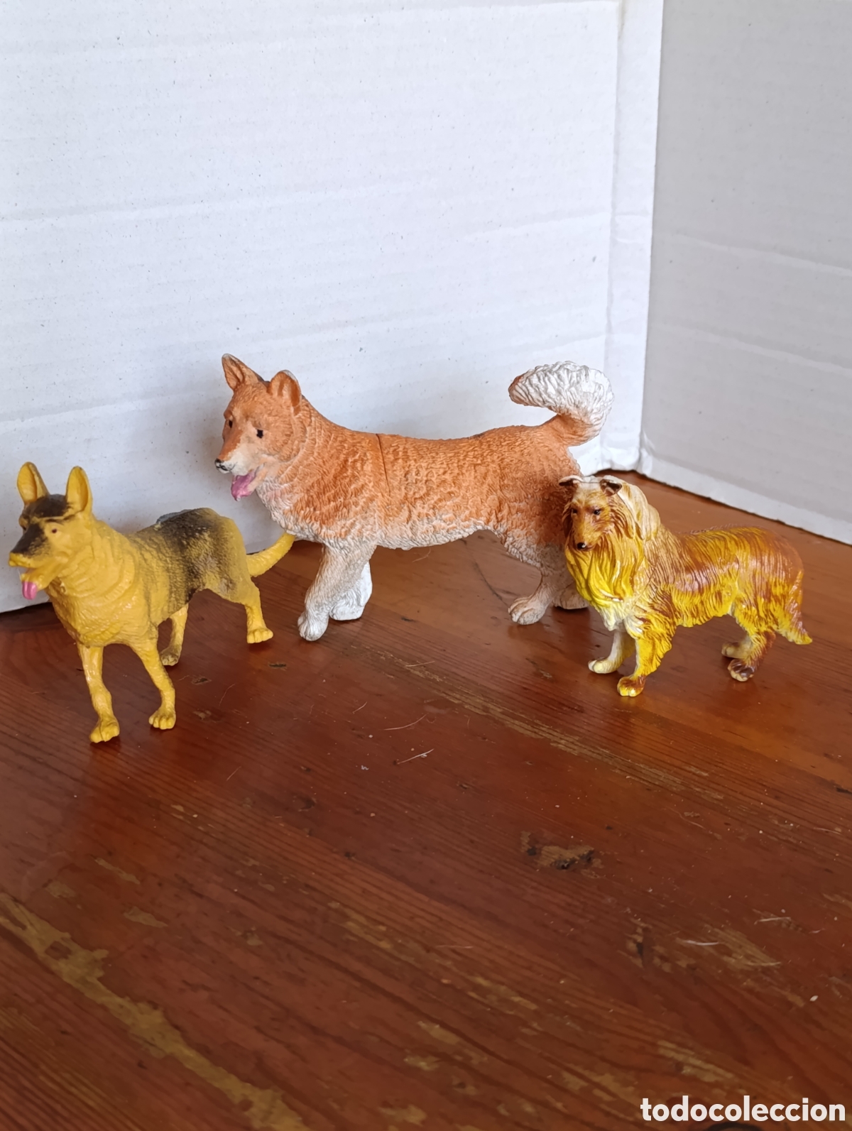 Figuras de goma y PVC: LOTE DE 3 FIGURAS / EN PVC / DE PERROS - Foto 1