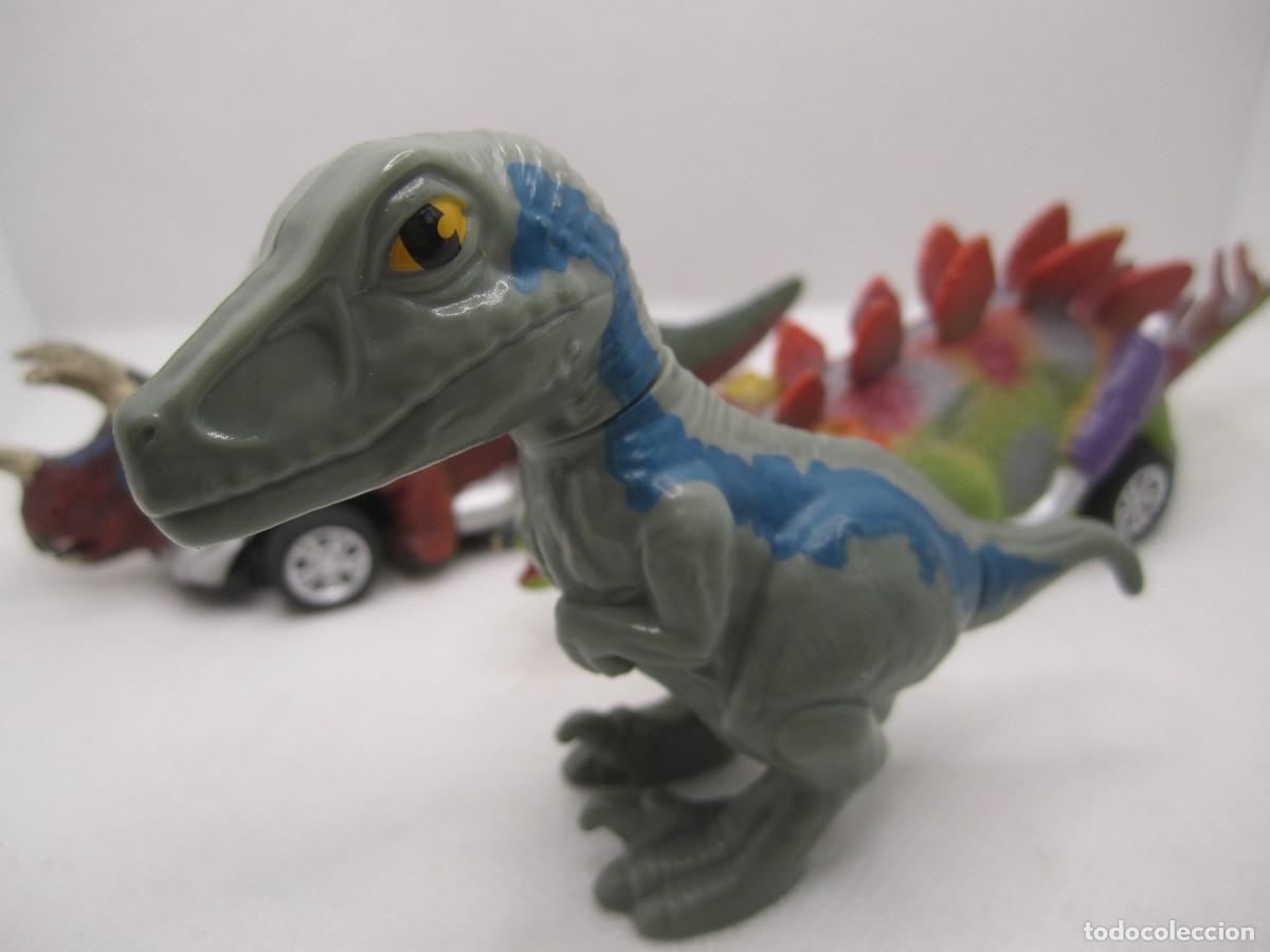 Figuras de goma y PVC: lote 5 mu&ntilde;ecos figuras dinosaurios - Foto 2