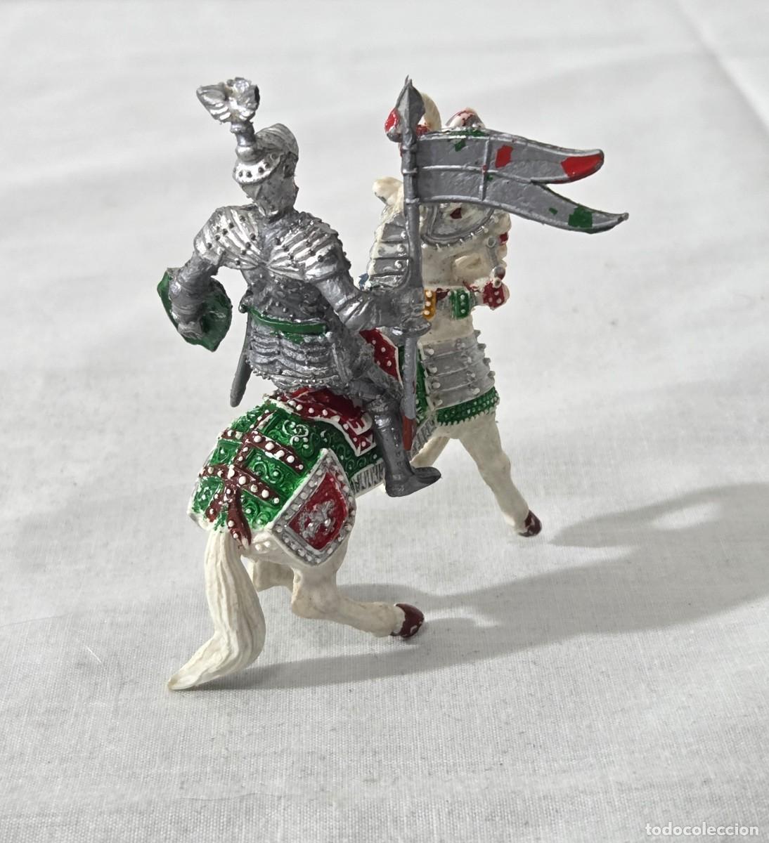 Figuras de goma y PVC: Guerrero medieval a caballo, lafredo - Foto 6