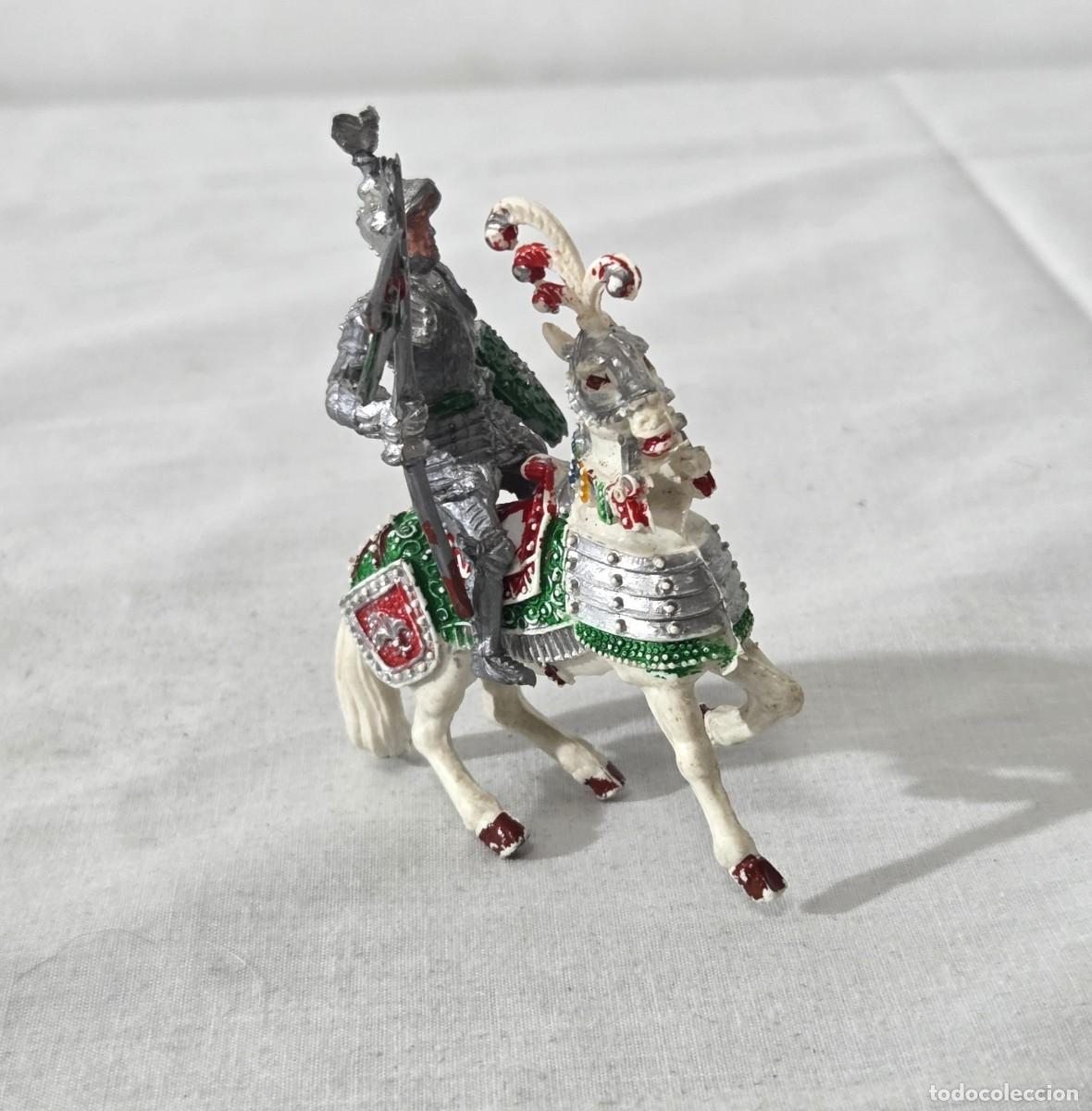 Figuras de goma y PVC: Guerrero medieval a caballo, lafredo - Foto 8