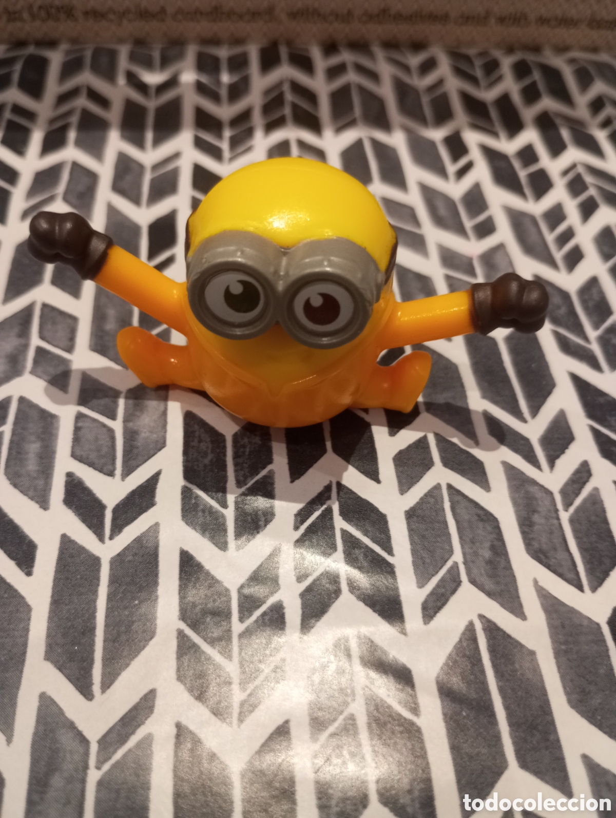 Figuras de goma y PVC: figura mu&ntilde;eco Minion Bob - Foto 1