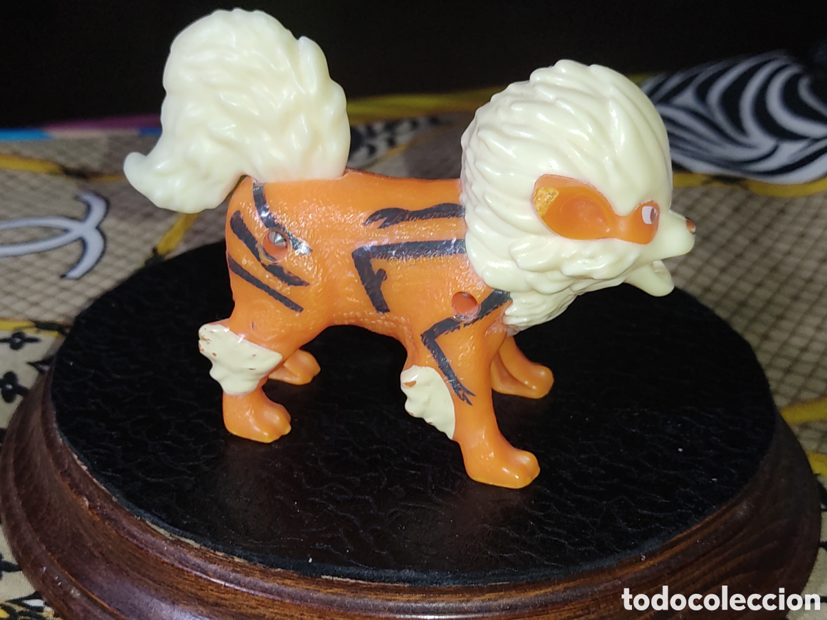 Figuras de goma y PVC: Figura Pok&eacute;mon le&oacute;n. - Foto 3