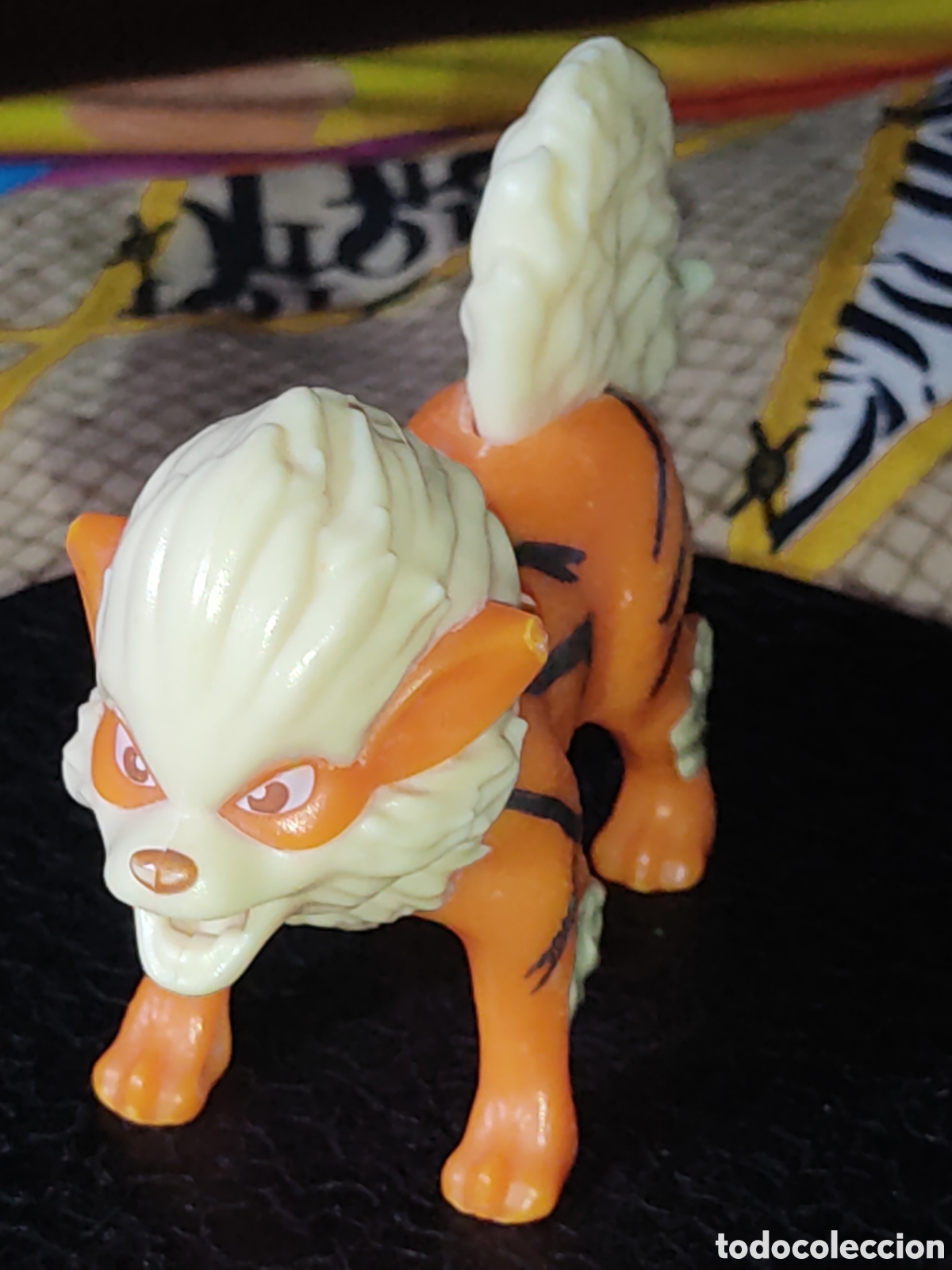 Figuras de goma y PVC: Figura Pok&eacute;mon le&oacute;n. - Foto 5