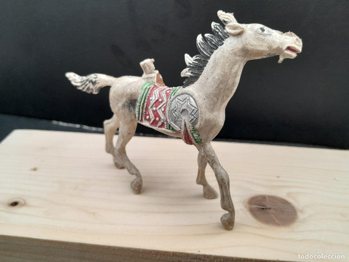 Figuras de goma y PVC: PAR DE CABALLOS INDIOS COMANSI A&Ntilde;OS 60-70. - Foto 3