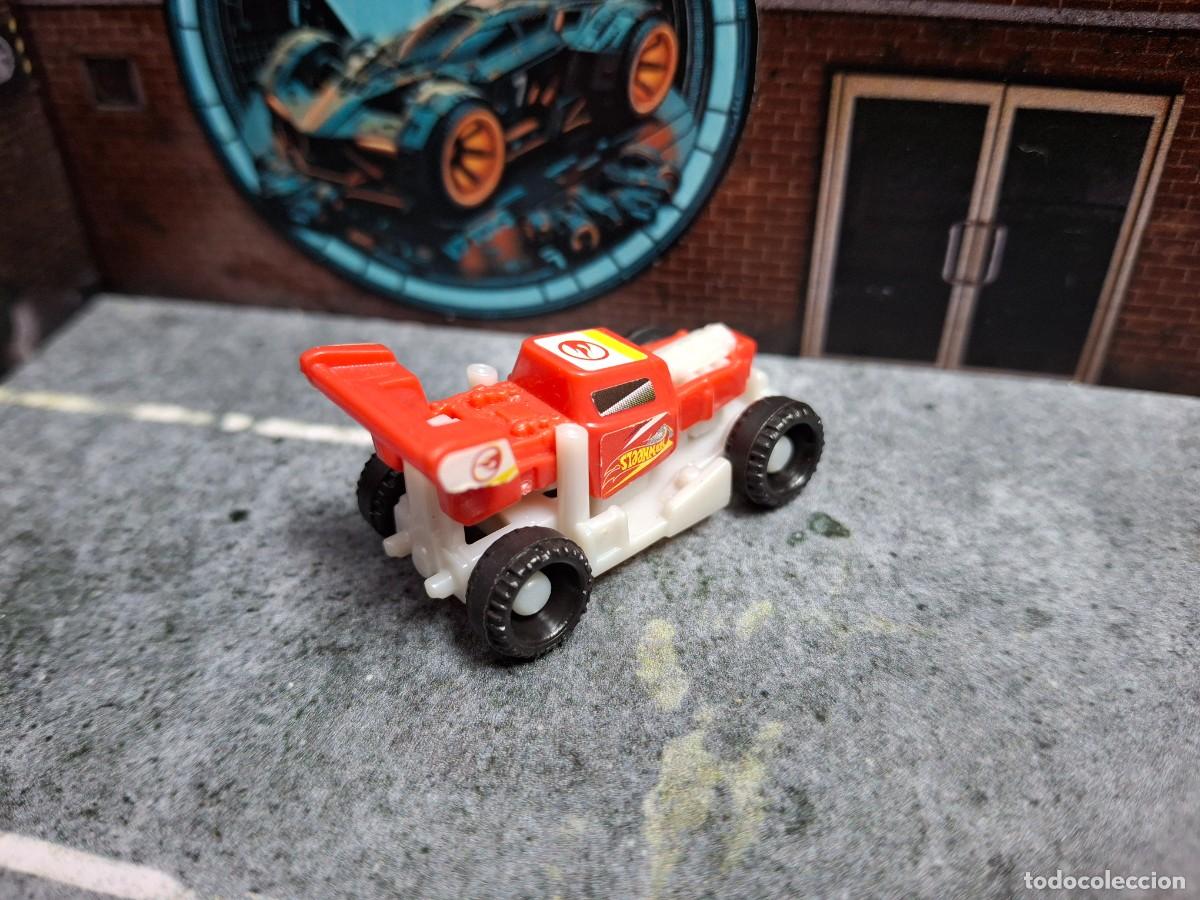 Figuras de goma Kinder: Bone Speeder Hot Wheels Kinder Mattel - Foto 2