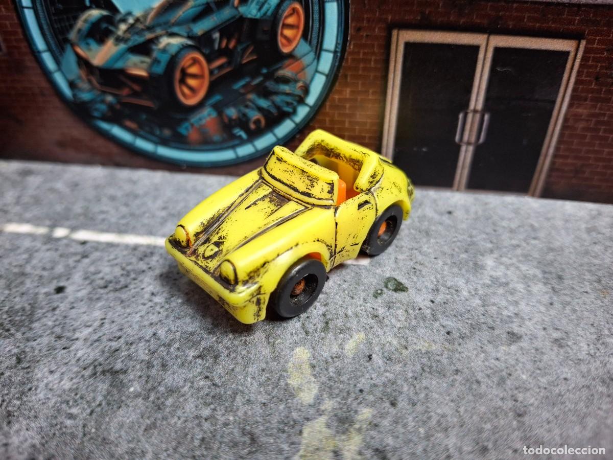Figuras de goma Kinder: Porsche Descapotable Kinder - Foto 1