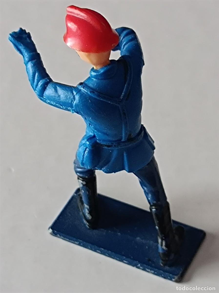 Figuras de goma y PVC: FIGURA GUISVAL BOMBERO - Foto 2