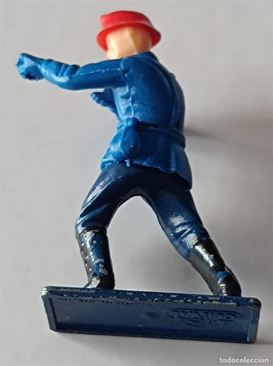 Figuras de goma y PVC: FIGURA GUISVAL BOMBERO - Foto 4