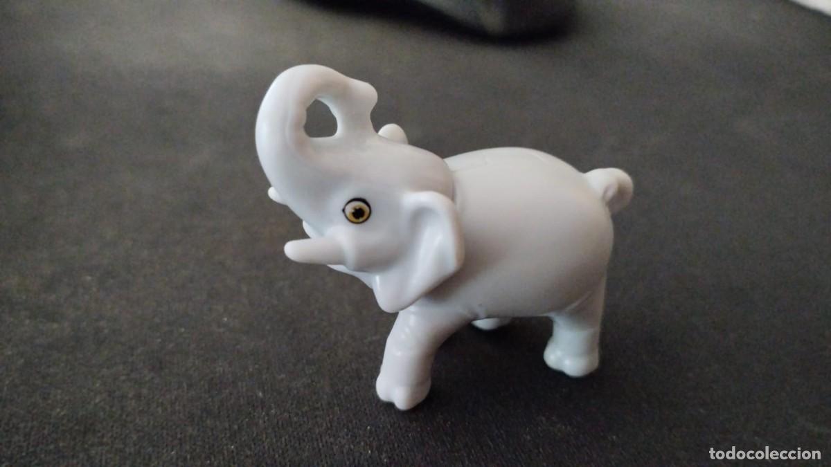 Figuras de goma Kinder: Figura Kinder- elefante - Foto 1