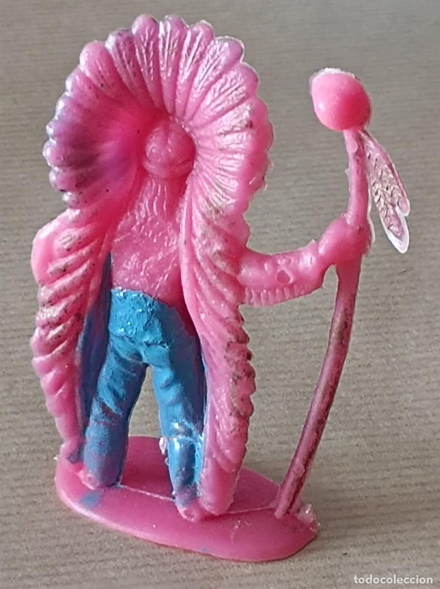 Figuras de goma y PVC: LOTE DE INDIOS DE PL&Aacute;STICO FABRICANTES OLIVER COMANSI - Foto 4