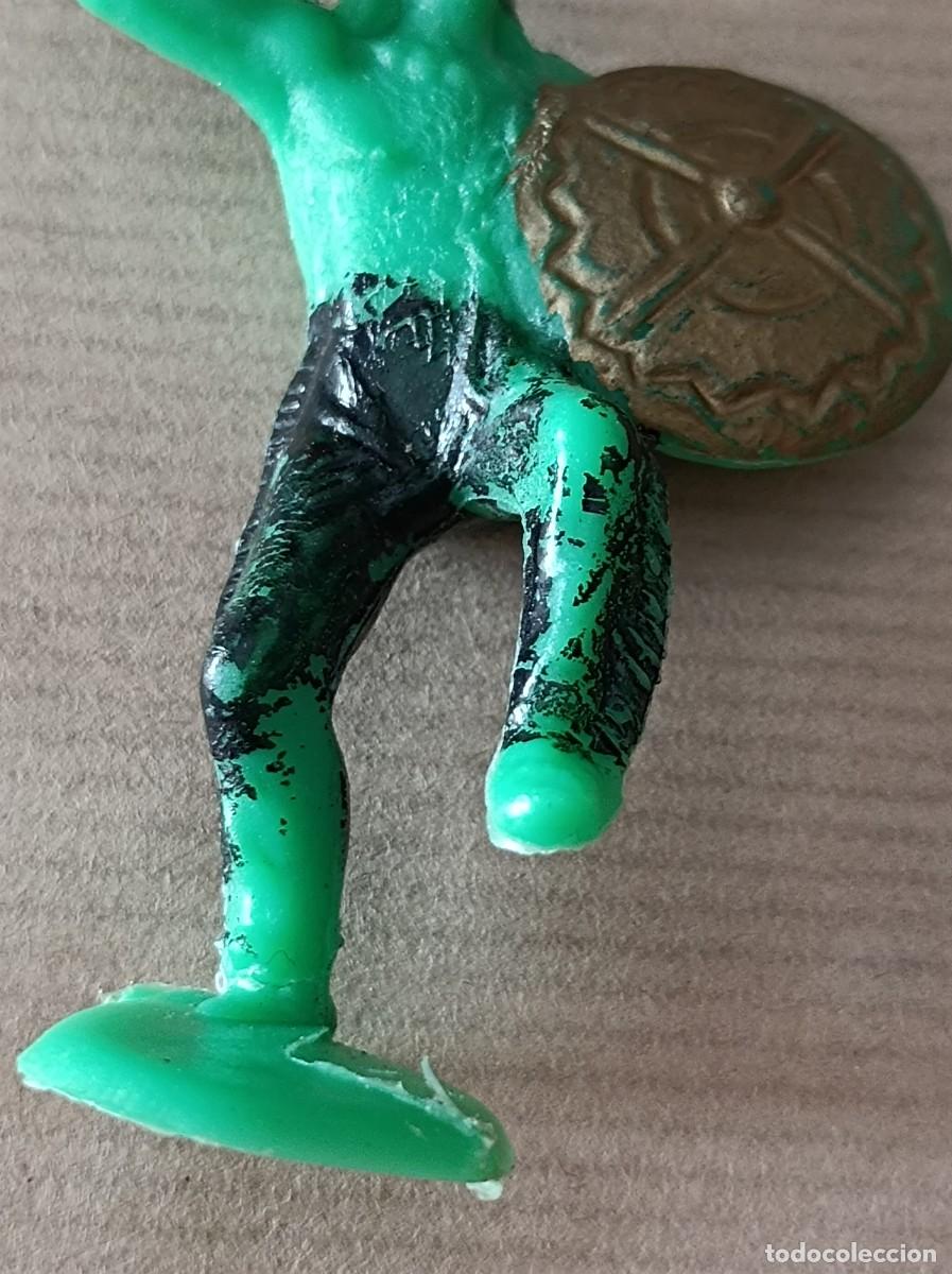 Figuras de goma y PVC: LOTE DE INDIOS DE PL&Aacute;STICO FABRICANTES OLIVER COMANSI - Foto 7