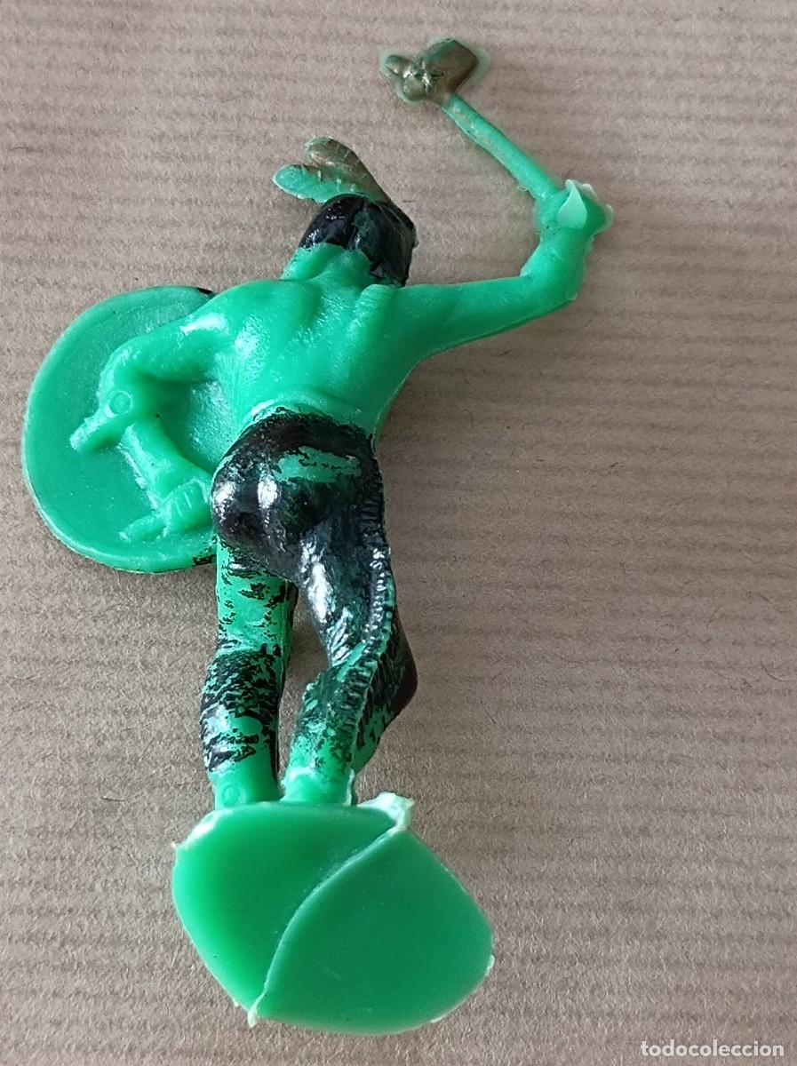 Figuras de goma y PVC: LOTE DE INDIOS DE PL&Aacute;STICO FABRICANTES OLIVER COMANSI - Foto 9