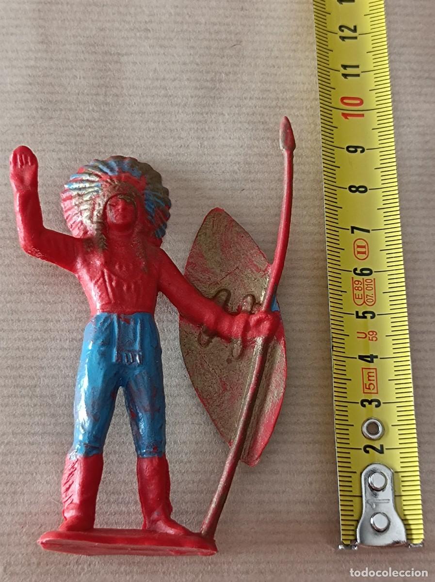 Figuras de goma y PVC: LOTE DE INDIOS DE PL&Aacute;STICO FABRICANTES OLIVER COMANSI - Foto 17