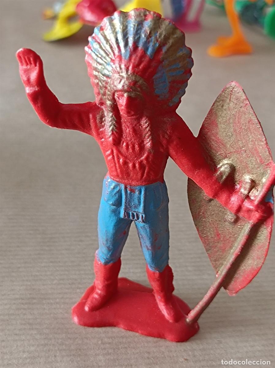 Figuras de goma y PVC: LOTE DE INDIOS DE PL&Aacute;STICO FABRICANTES OLIVER COMANSI - Foto 19