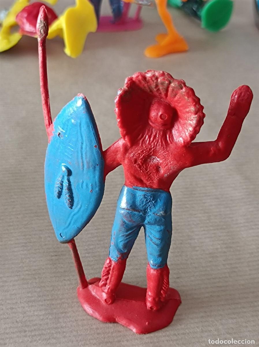 Figuras de goma y PVC: LOTE DE INDIOS DE PL&Aacute;STICO FABRICANTES OLIVER COMANSI - Foto 20