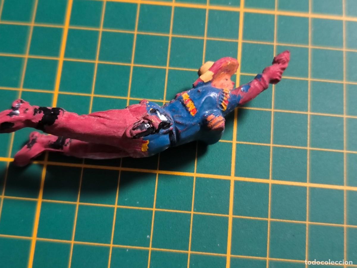 Figuras de goma y PVC: COWBOY DISPARANDO DESDE EL SUELO PECH - Foto 1