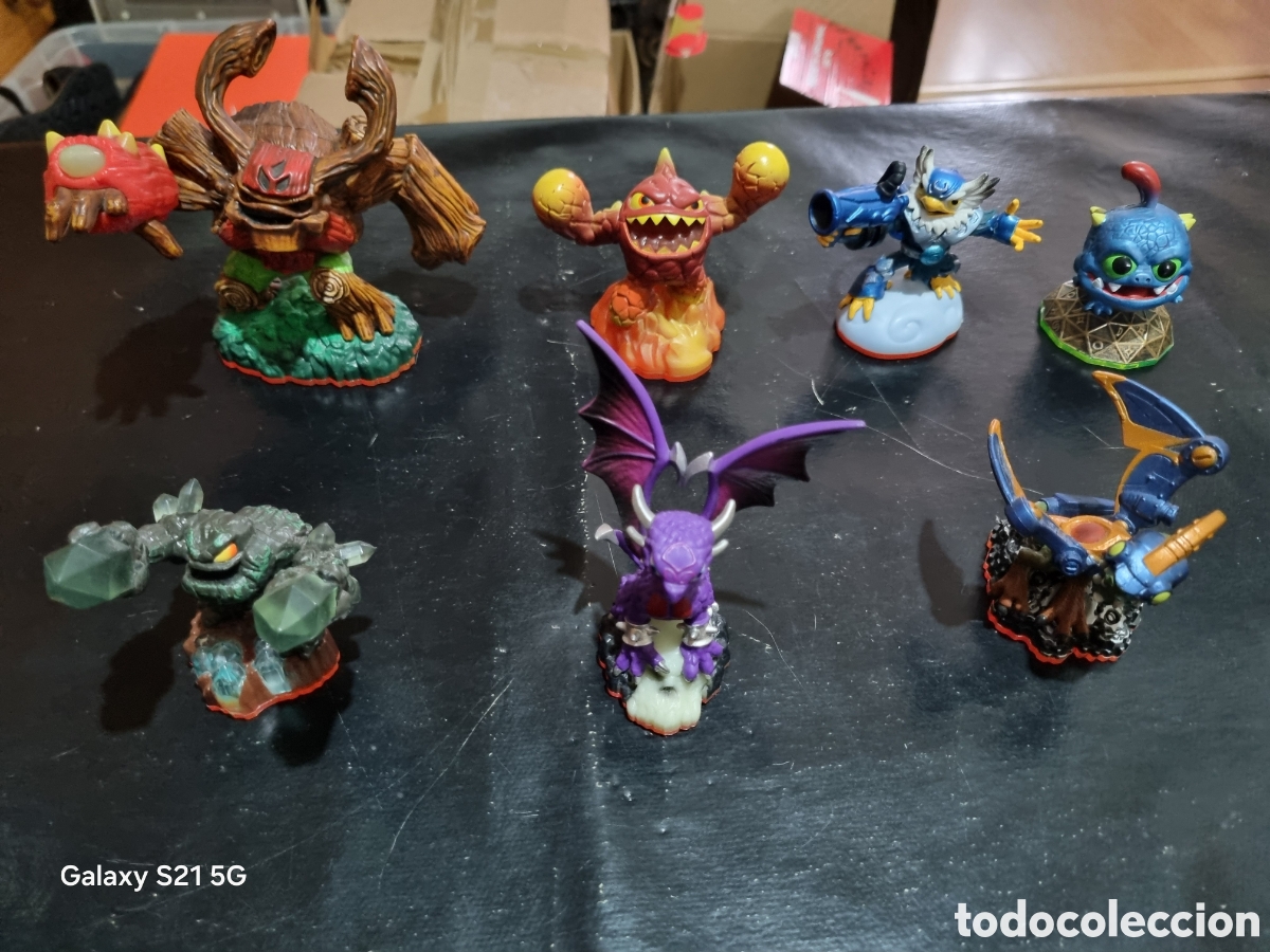 Figuras de goma y PVC: LOTE DE FIGURAS SKYLANDERS - Foto 1