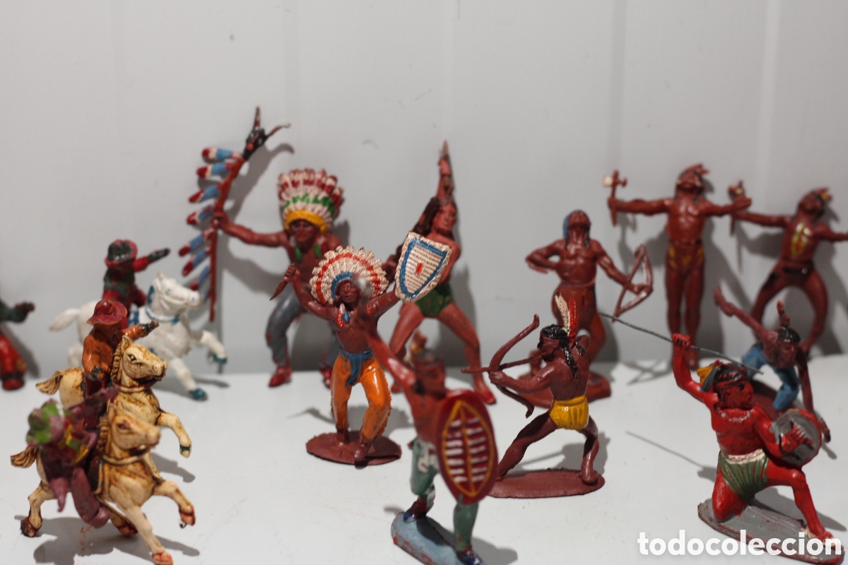 Figuras de goma y PVC: Lote figuras goma arcla de indios y vaqueros - Foto 6